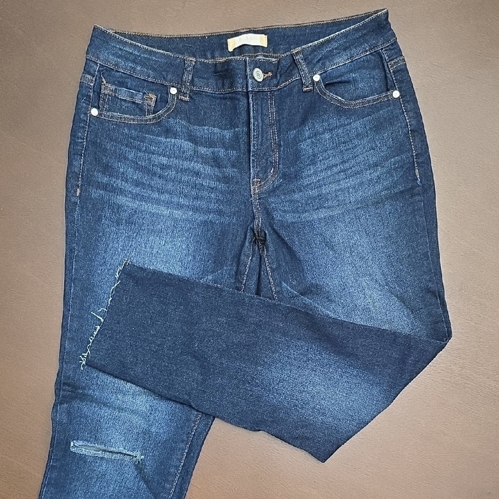 ALTAR'D STATE Women's 29 Short Blue Skinny Jeans with Subtle Fading